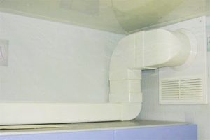 Установка воздуховода для кухонной вытяжки в Миассе