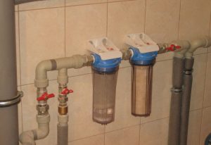 Установка проточного фильтра для воды в Миассе